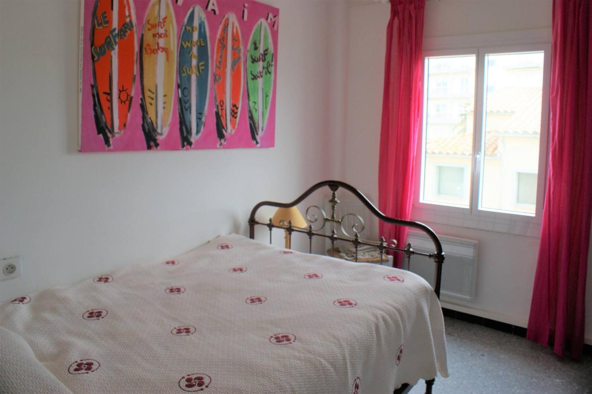En Primera Linea De Mar, Apartamento Rosas