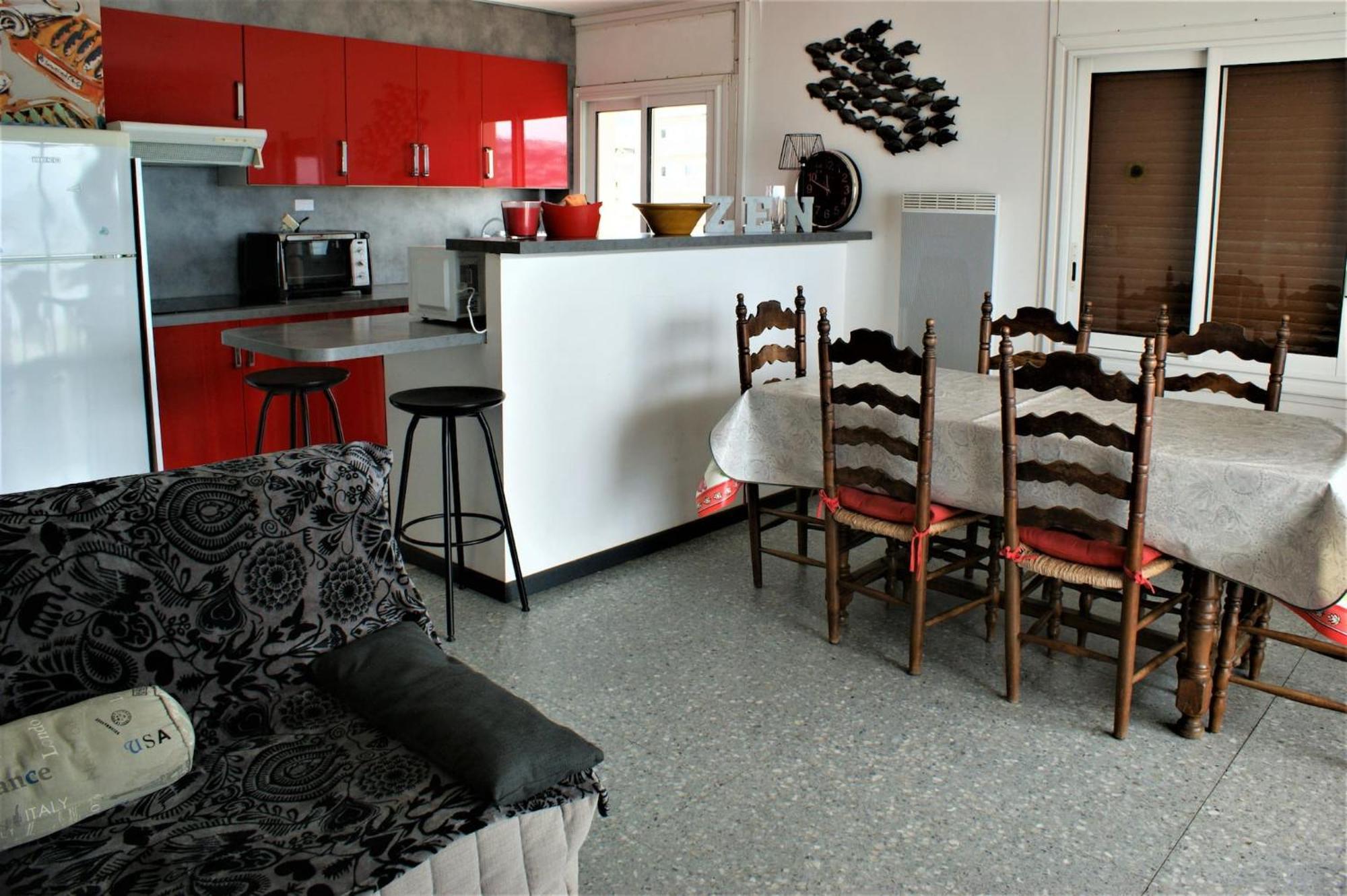 En Primera Linea De Mar, Apartamento