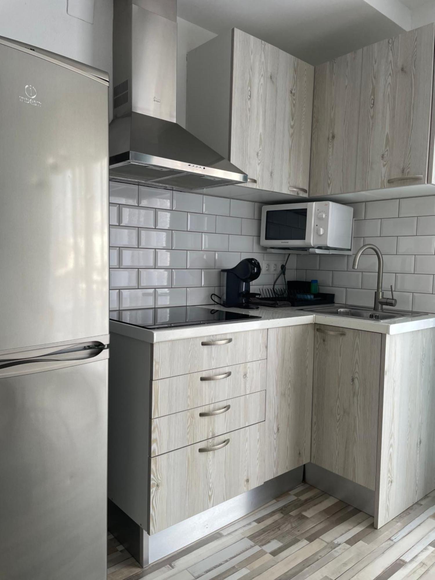 Port 27 Apartment
