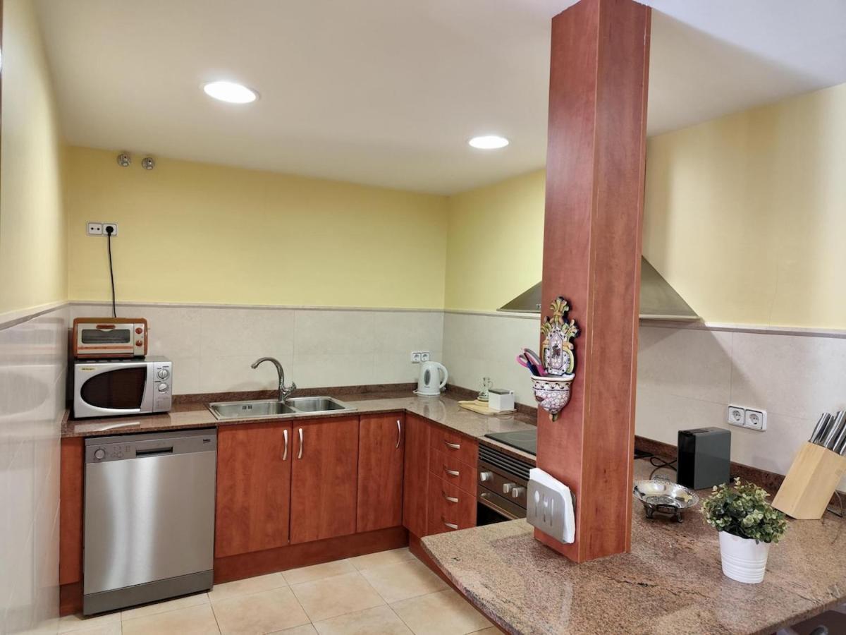 Large Floor With Communal Pool