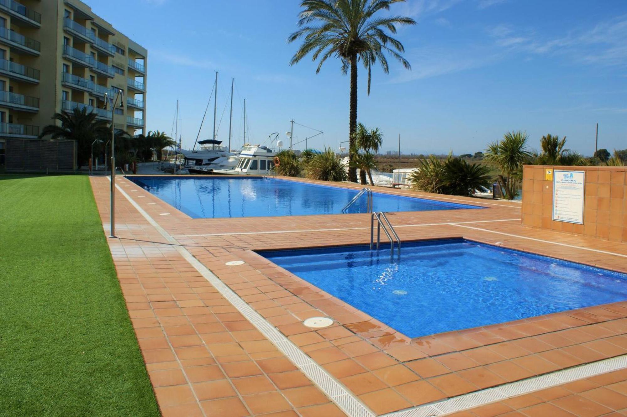 Precioso Piso Con Vista Al Canal Y Piscina En