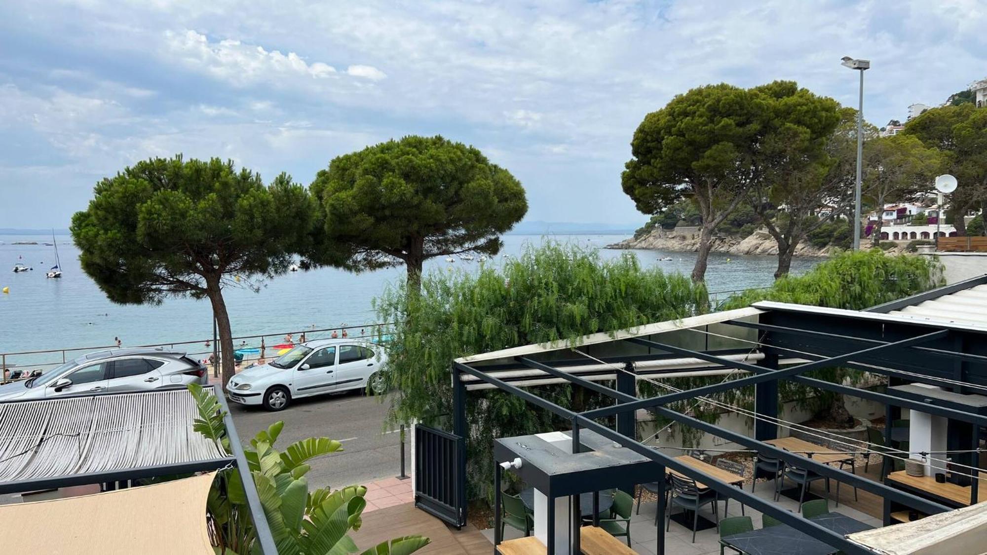 Apartment Precioso Moderno En Primera Linea Del Mar Roses