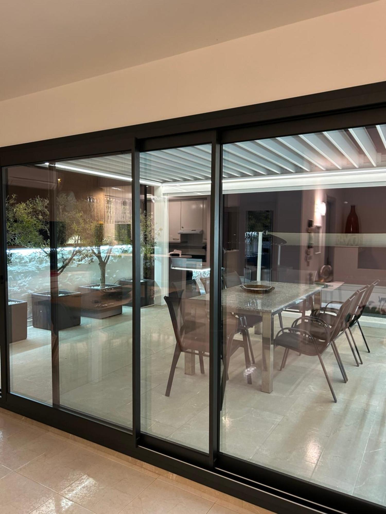 Duplex Avec Terrasse Magnifique Jacuzzi Vue * Roses