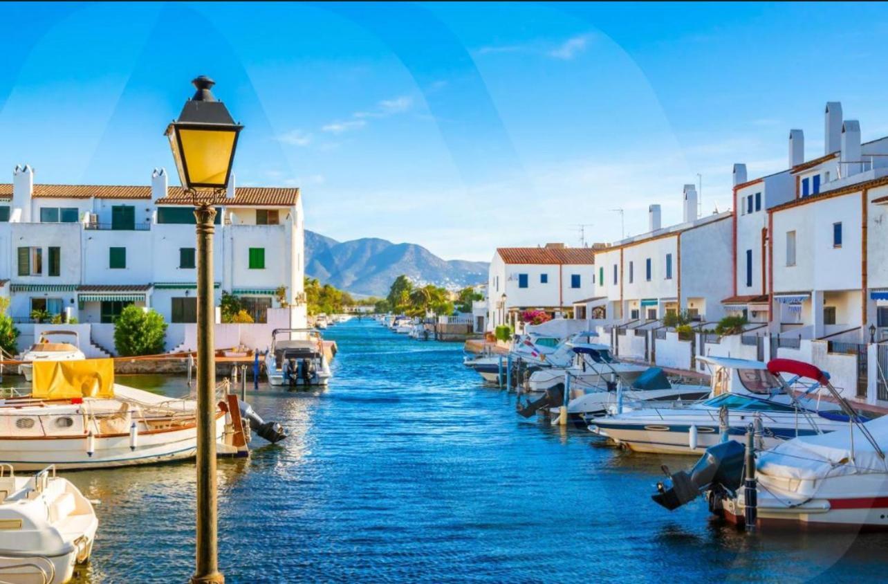 Apartamento Frente Al Canal Con Terraza Ampuriabrava
