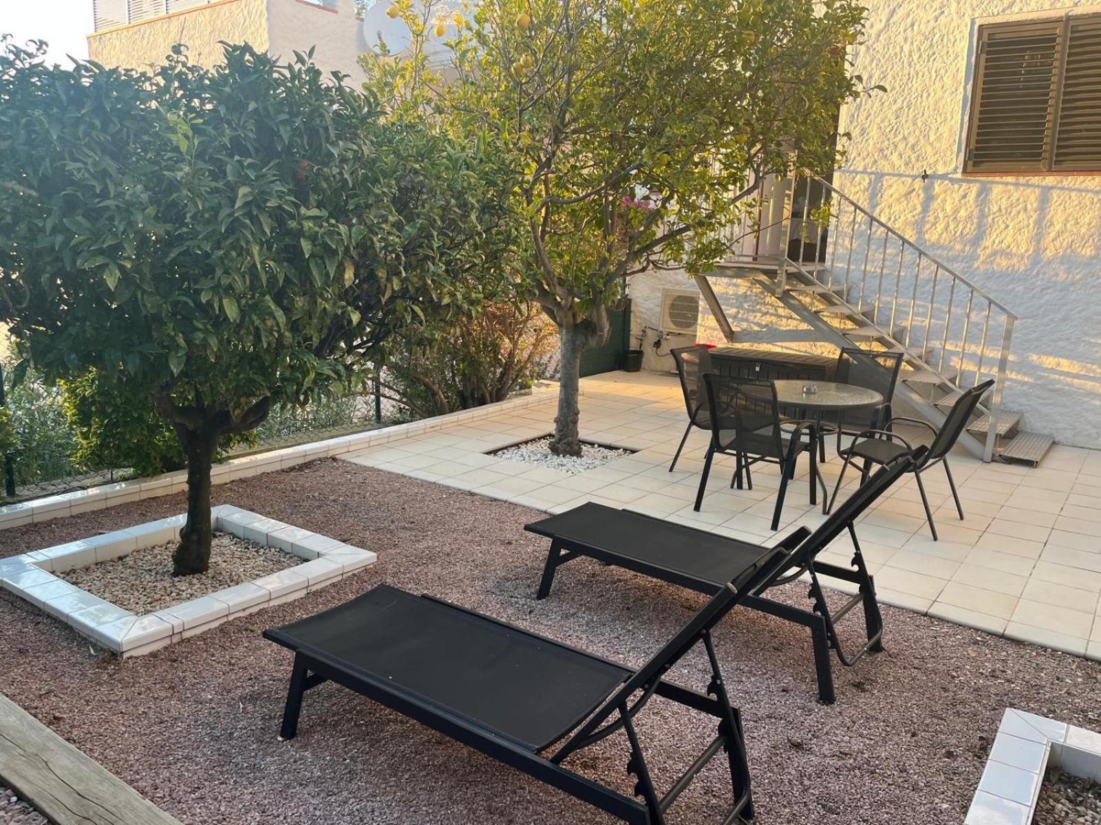 Duplex Avec Terrasse Magnifique Jacuzzi Vue Apartment Roses
