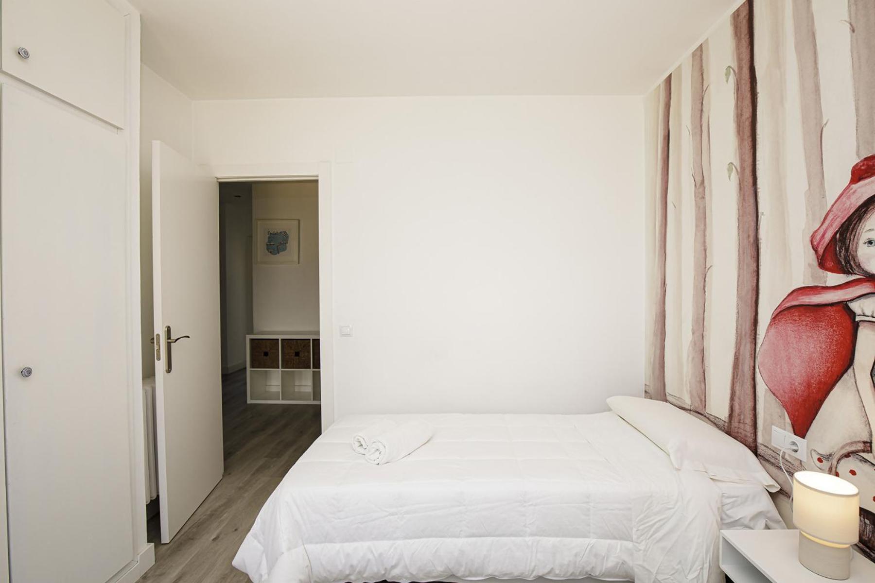 Casa Con Bonitas Vistas En Montjuic Chalet Girona