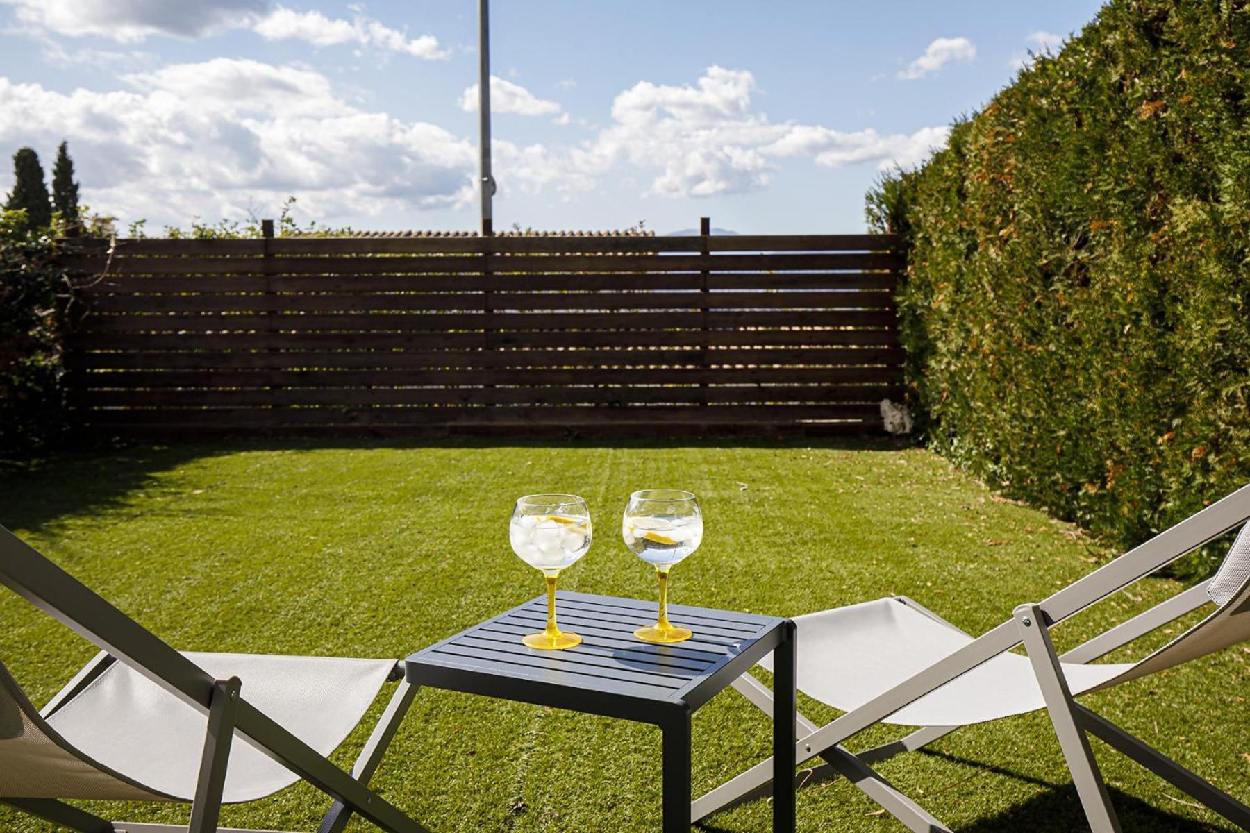 Casa Con Bonitas Vistas En Montjuic Girona