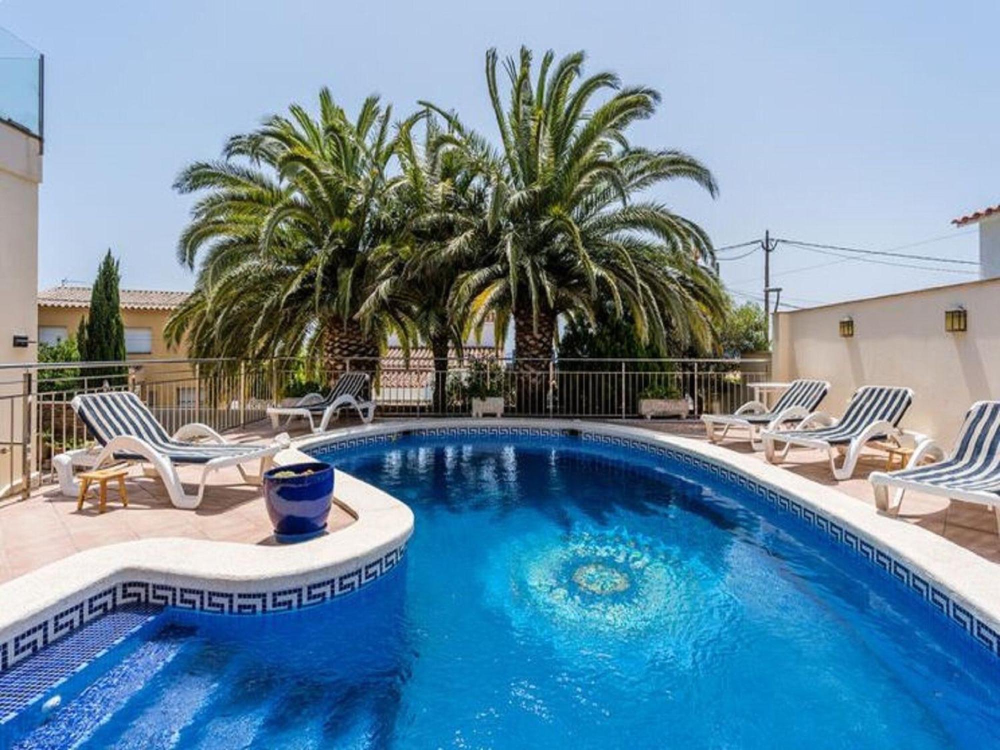 Modern In With Swimming Pool Apartamento *