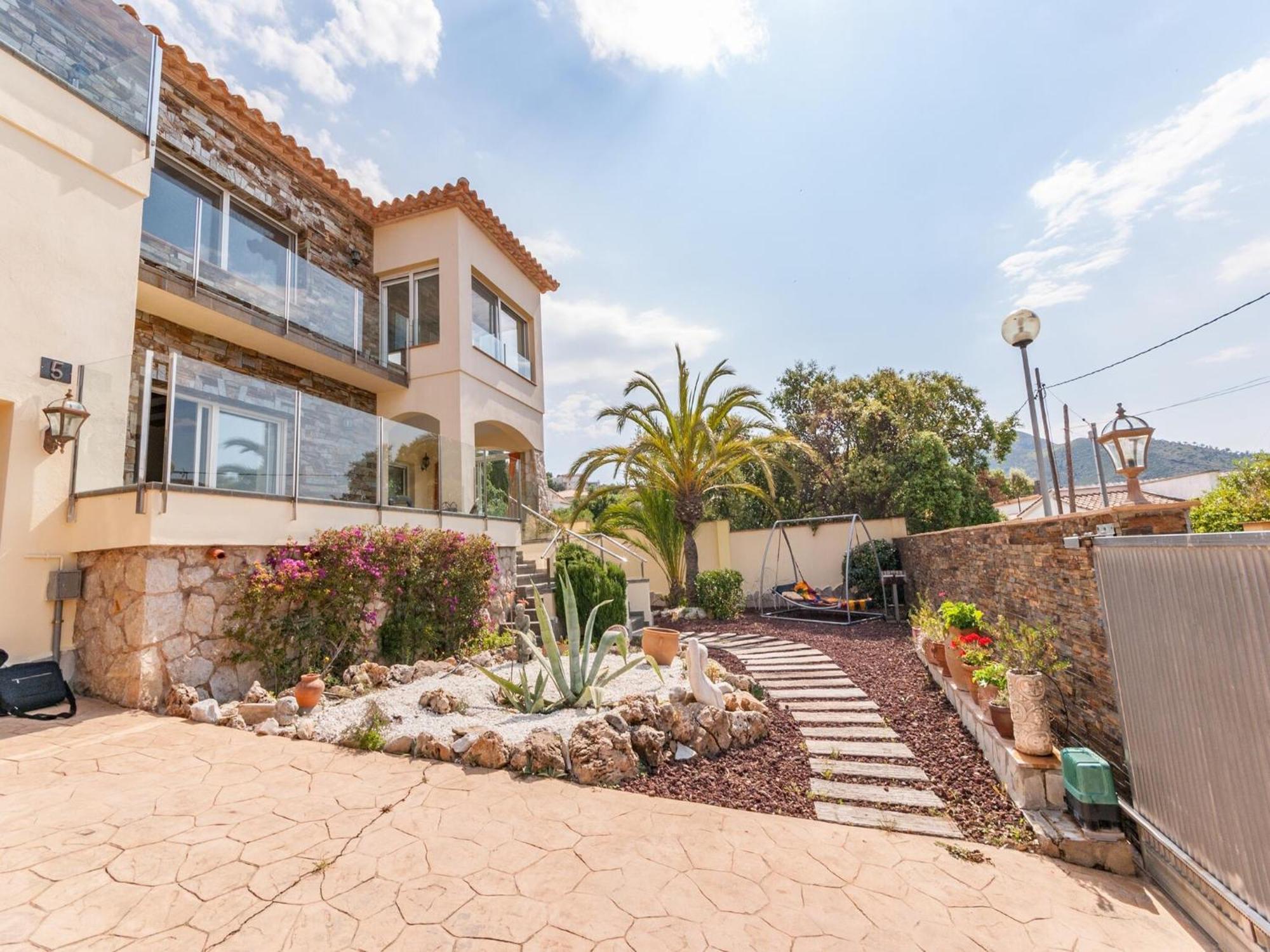 Modern In With Swimming Pool Apartamento Rosas