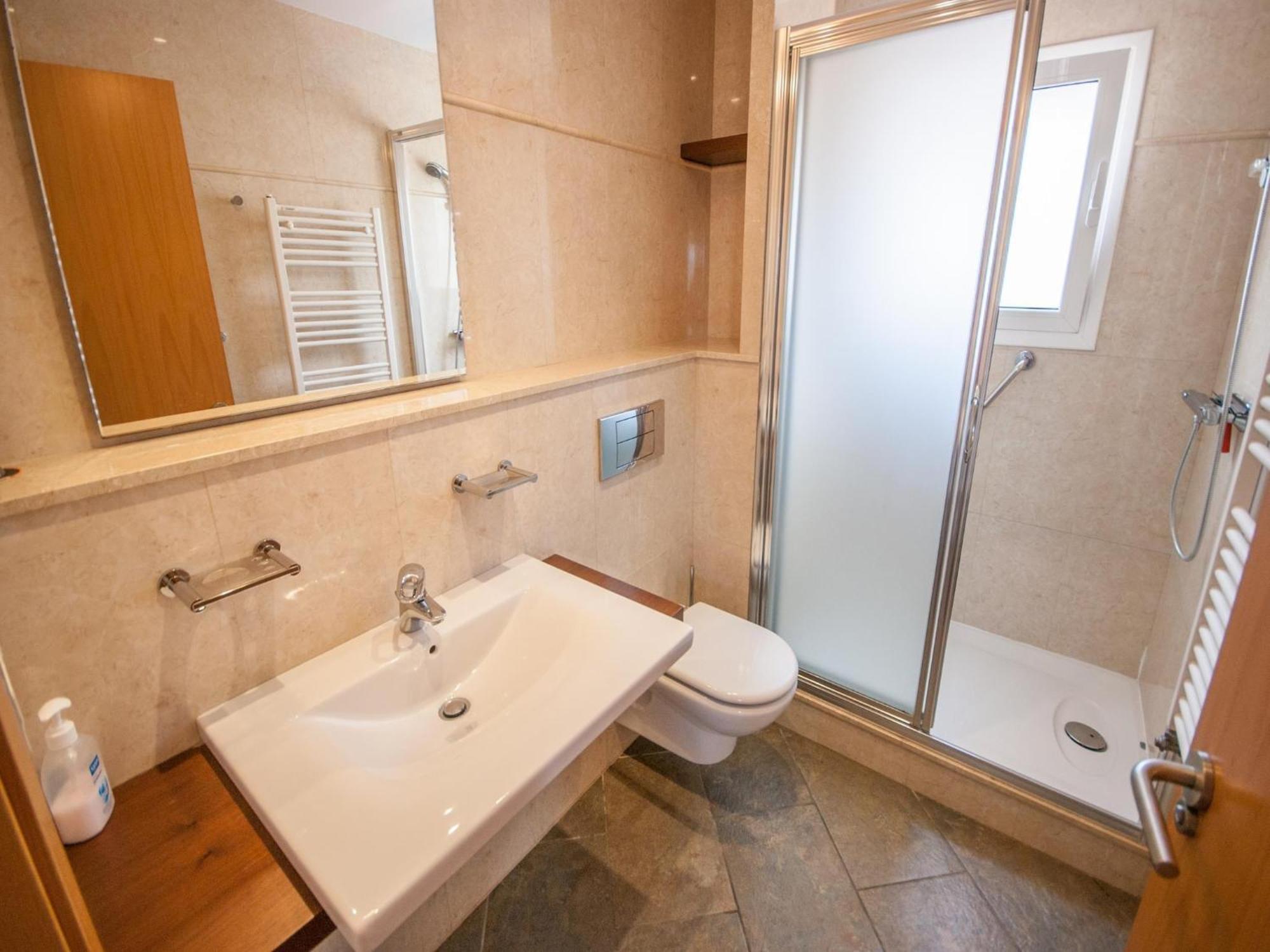 Modern In With Swimming Pool Apartamento