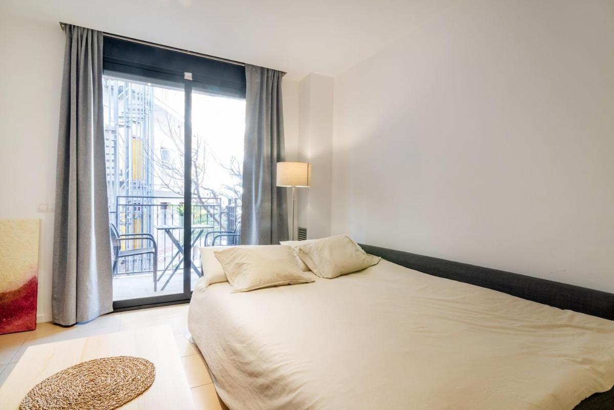 Apartamento Piso Con Piscina En El Centro De *