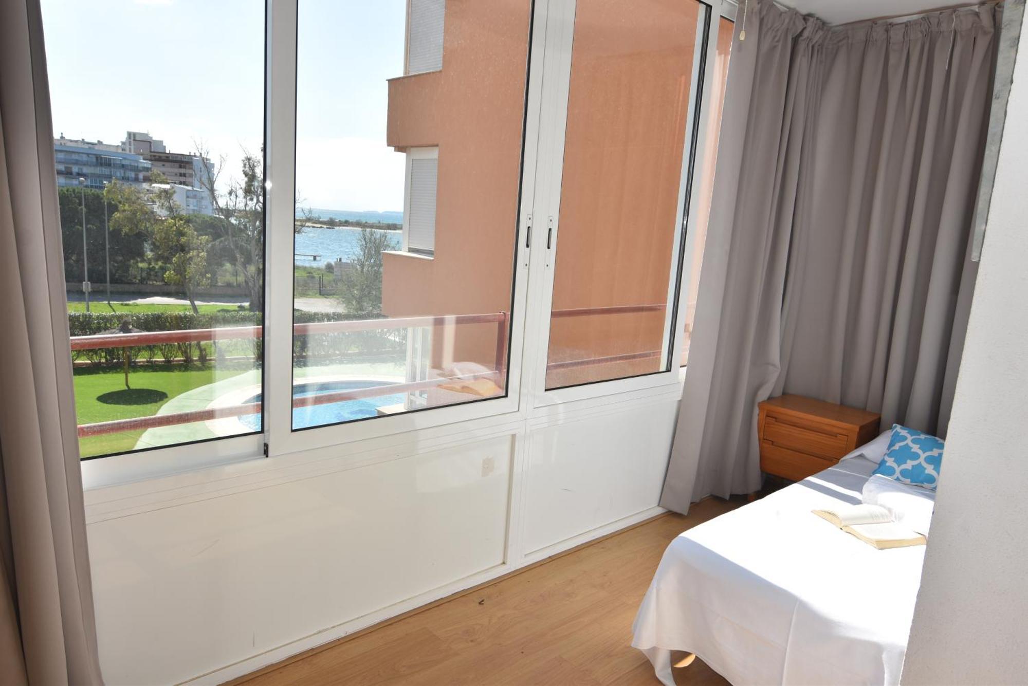 Rnet - 600 Garbi 01-40 Apartamento *