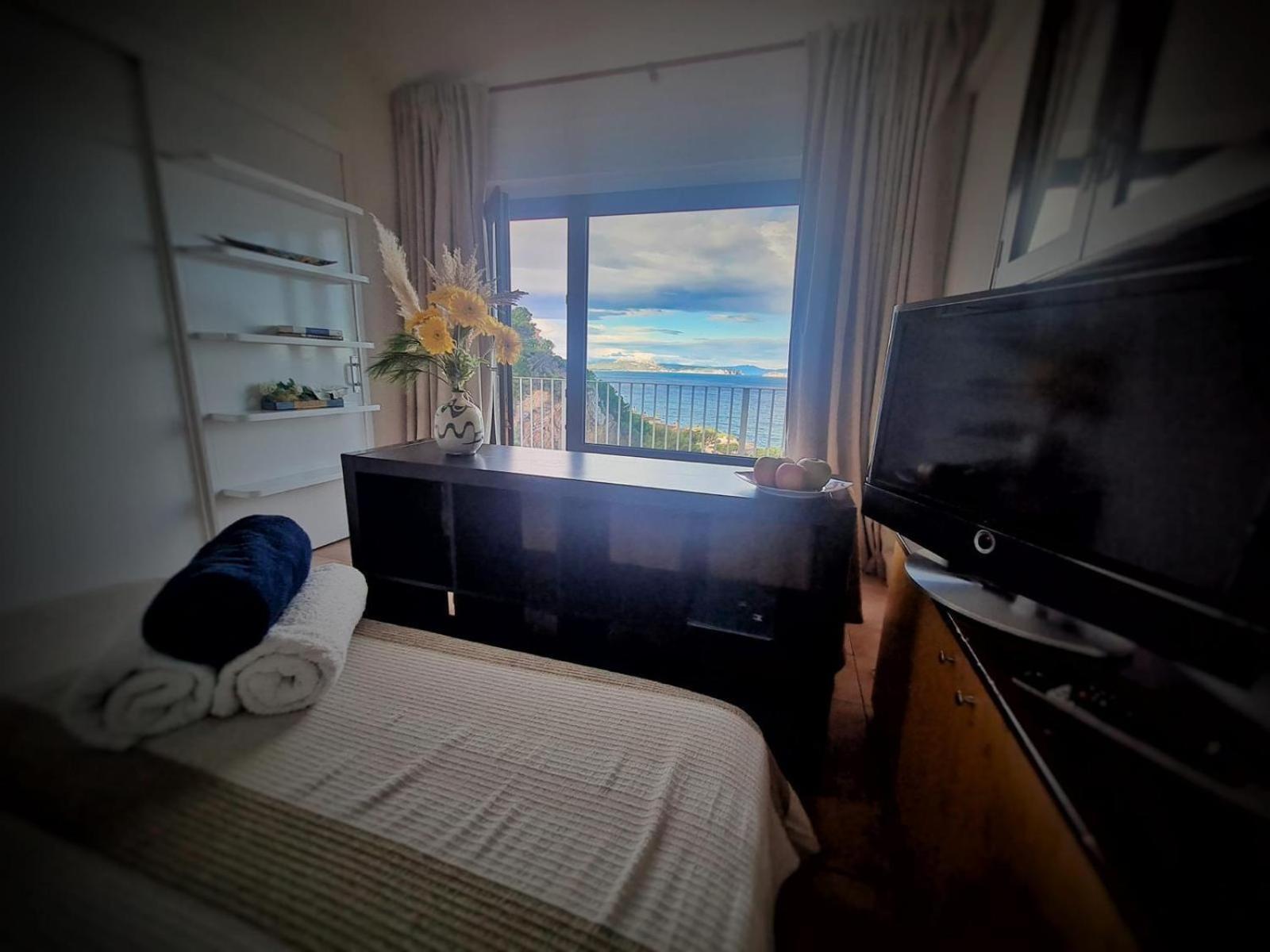 Cap Sa Sal 74 Con Terraza Literalmente Sobre El Mar Apartamento