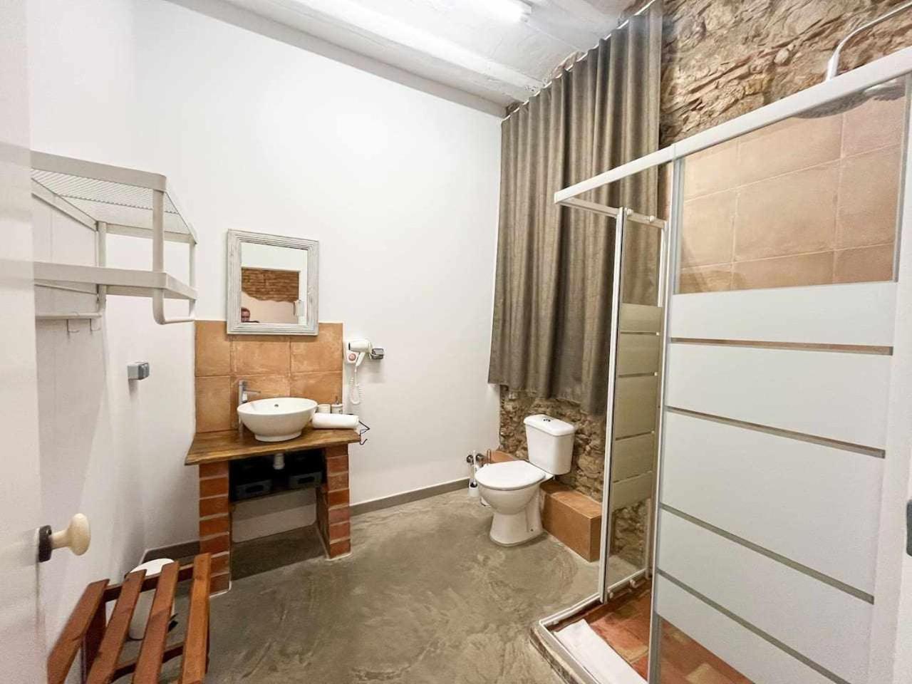 Aptw Pool In Heart Of Old Town Apartment Girona