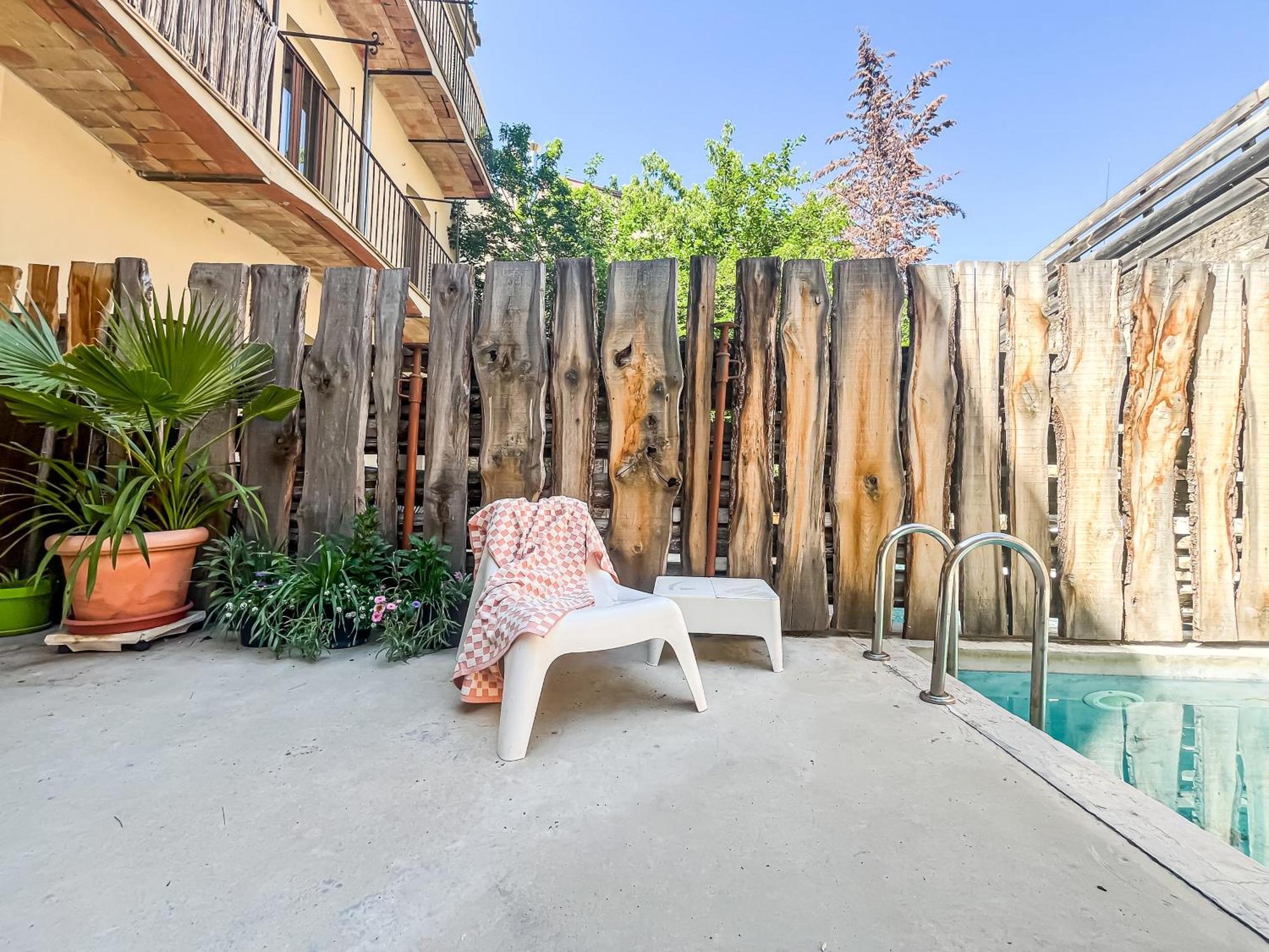 Aptw Pool In Heart Of Old Town Apartment