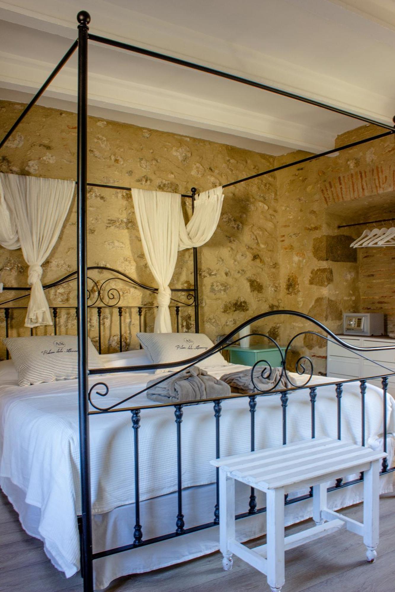 As Palau Dels Alemanys Boutique Monument Aparthotel