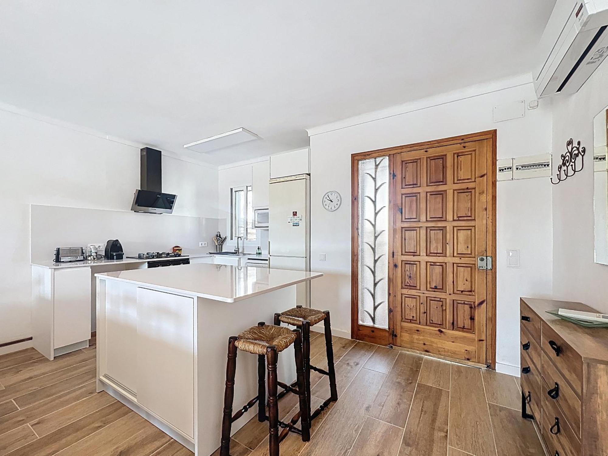 Сasa de vacaciones Peni 168a - Belle Maison Avec Piscine *
