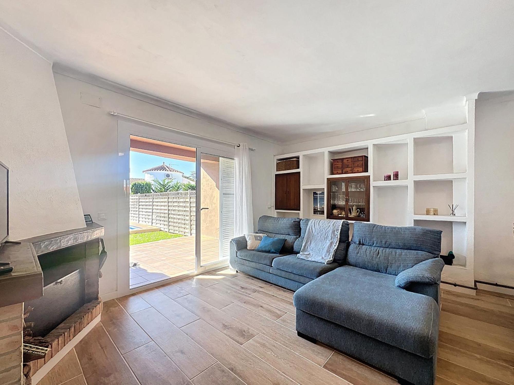 Peni 168a - Belle Maison Avec Piscine Сasa de vacaciones
