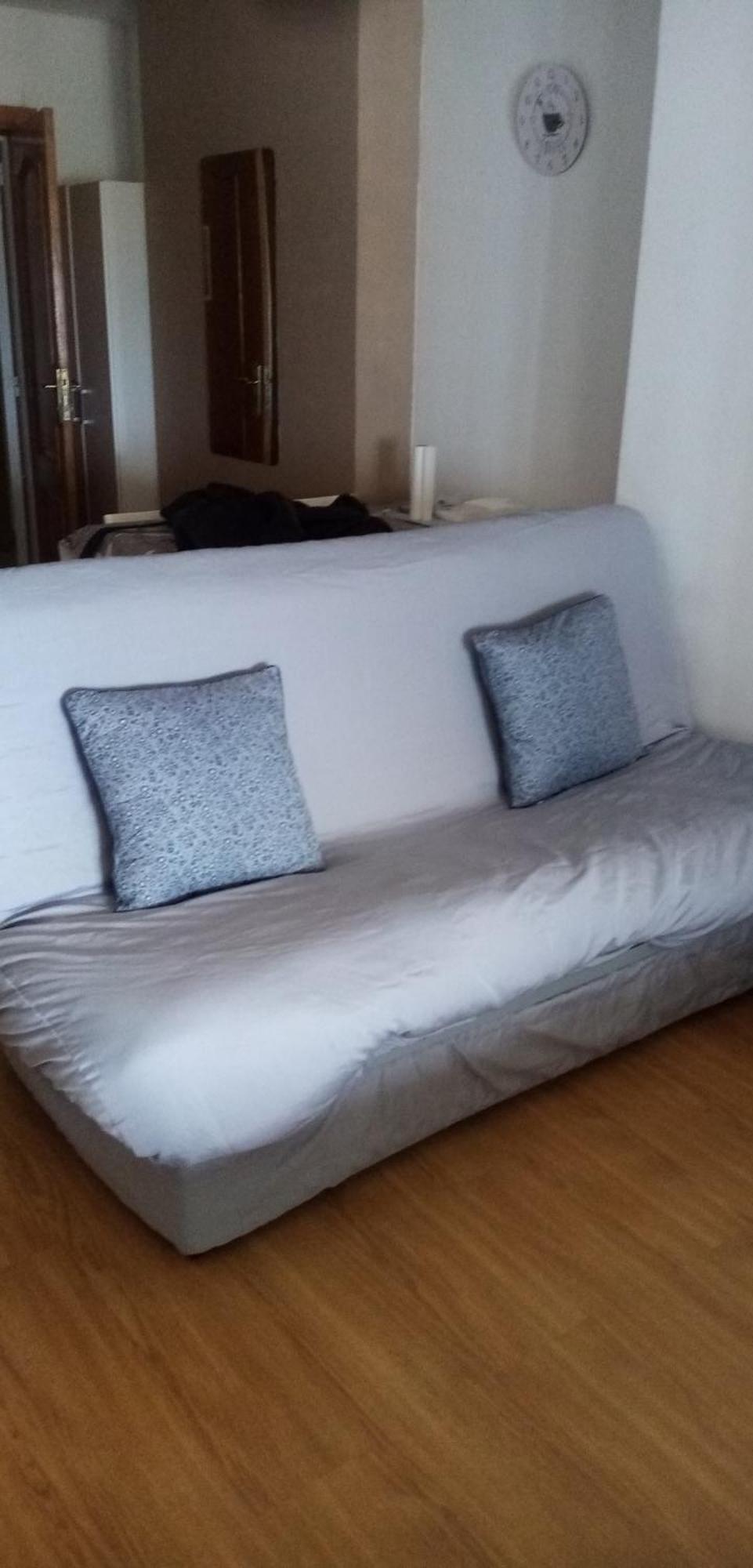 A Perte De Vue Linge De Maison Fournie