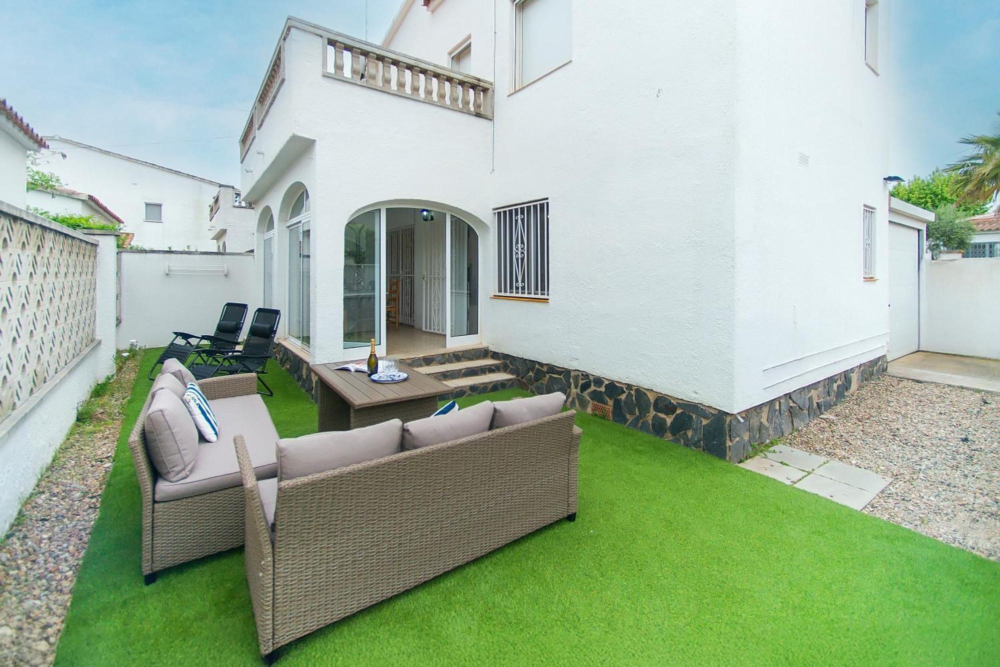 Welcs Casa 089 Emp Cerca Del Mar Сasa de vacaciones Ampuriabrava