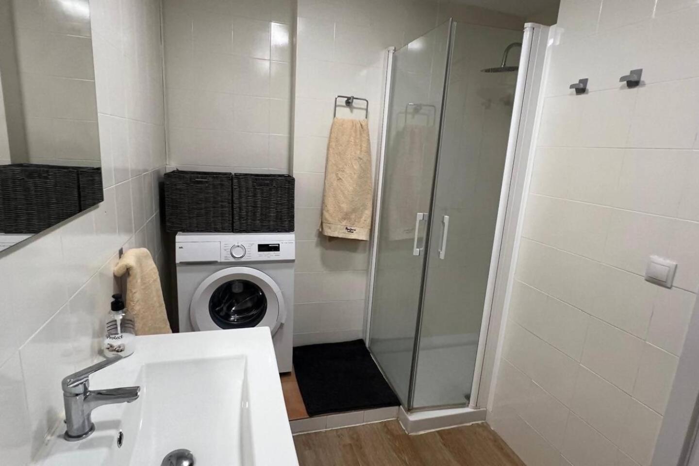 Rentalsbcn Lotus Bajos Apartamento