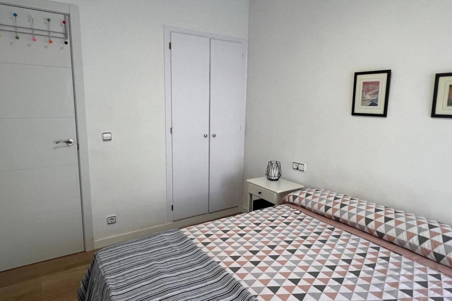 Rentalsbcn Lotus Bajos Apartamento