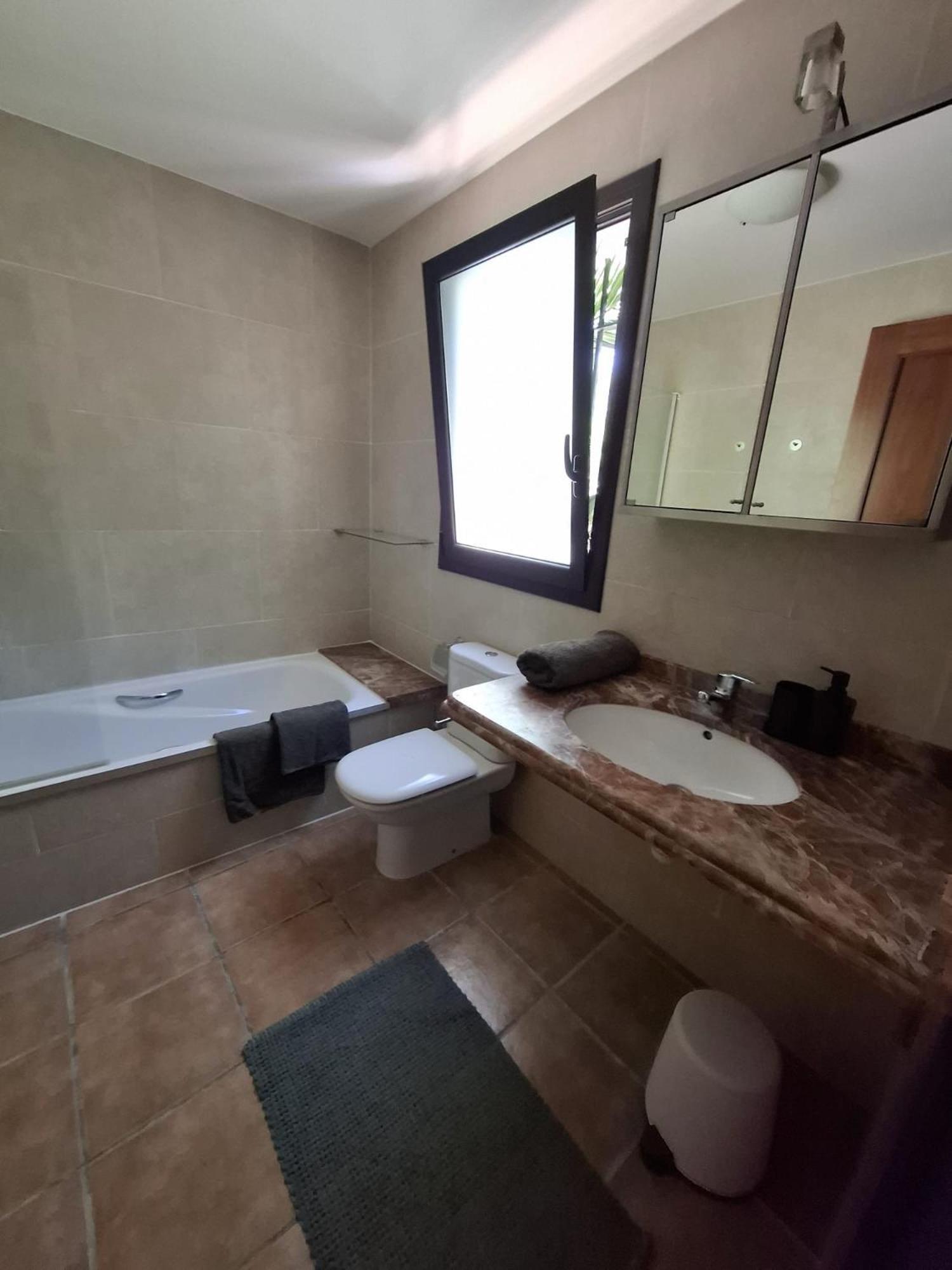 Vista Bonita With Private Pool, 4 Bedrooms, 9 People Villa *