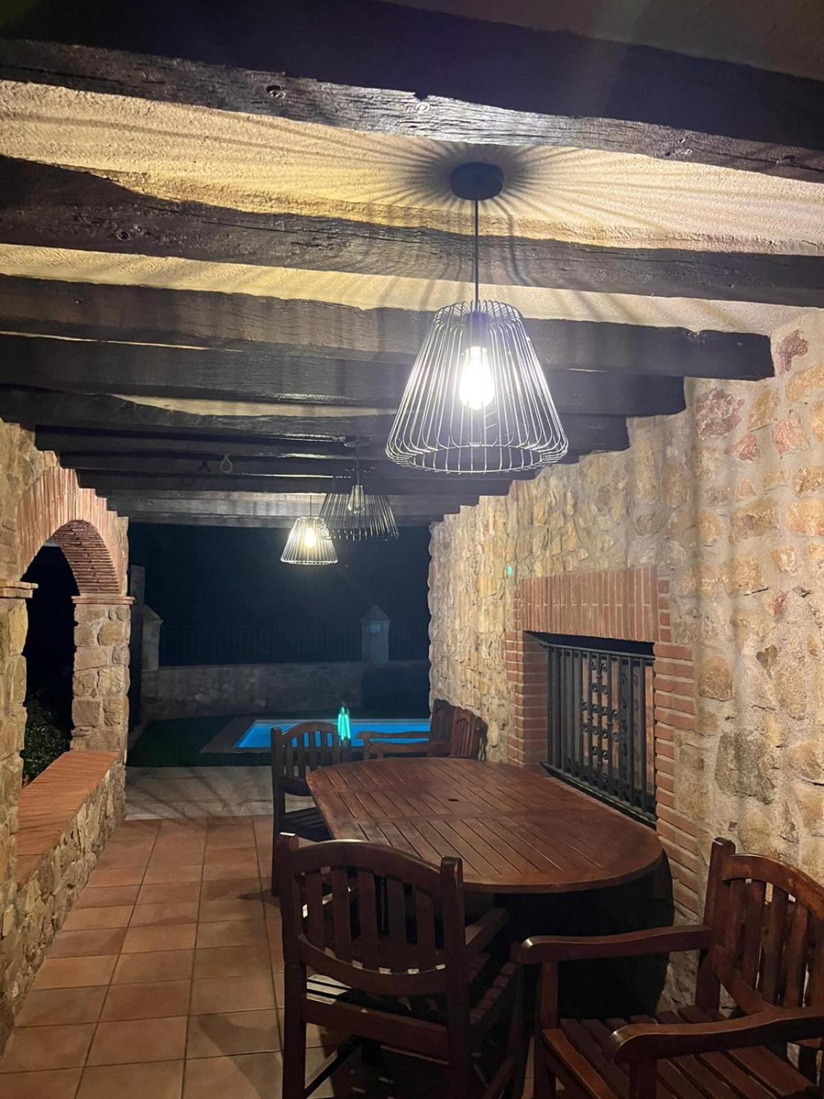 Cal Bisbe, Your Rural Casa rural Capmany