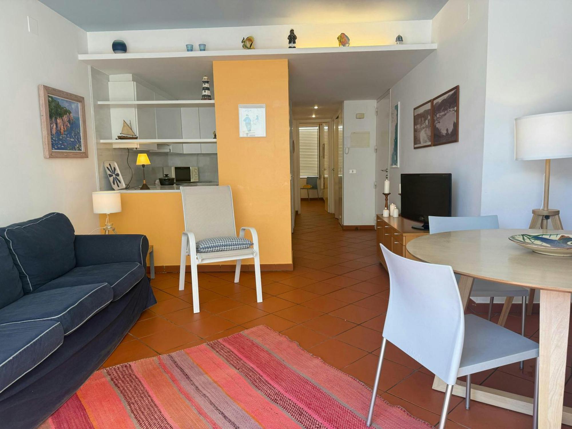 Apartamento 1: Beachfront Wifi Up To 6 Ppl
