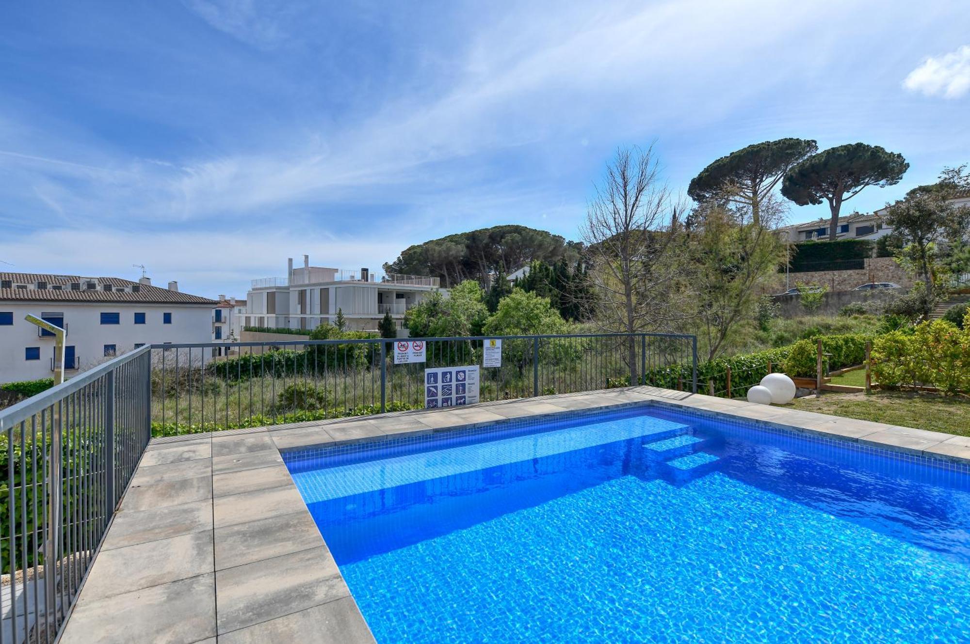 Luxury Apartments, Illa Blanca, Calella Apartamento