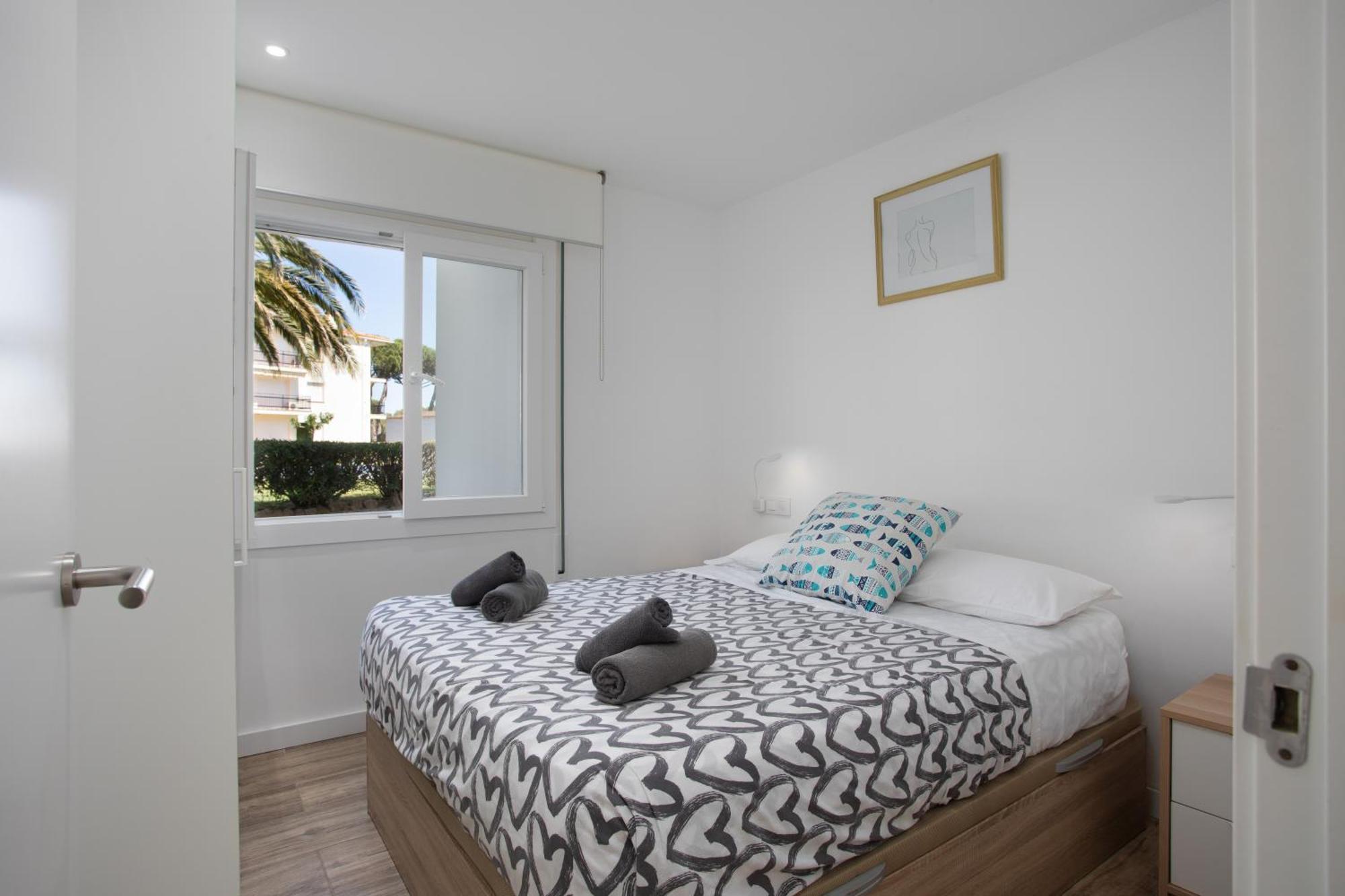 Amb Piscina I Aparcament - Baixos Amb Jardinet Apartamento