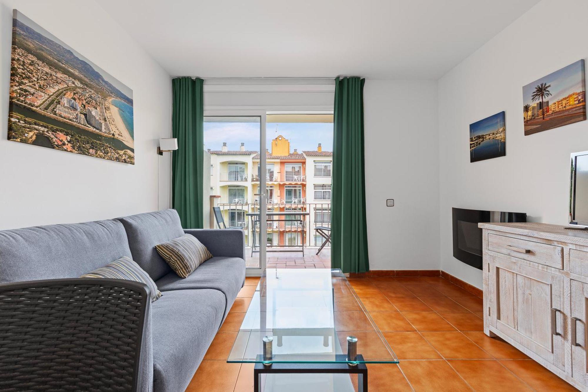 Apartment Con Piscina Y Terraza Cerca Del Mar