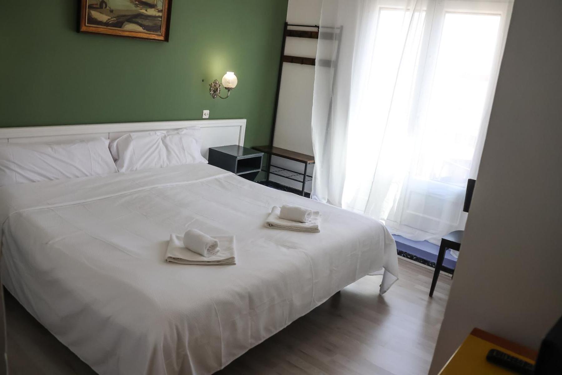 Hotel Nou Roser
