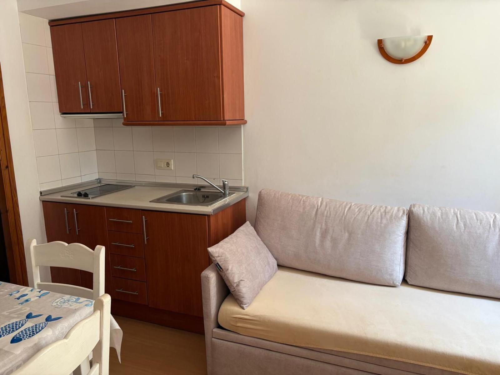 Blaupark Vacacional Con Piscina Y Terraza En