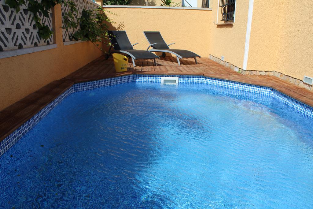 Casa Montgri Holiday home Empuriabrava
