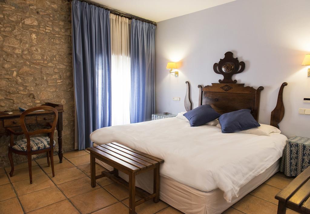 Ceret Hotel