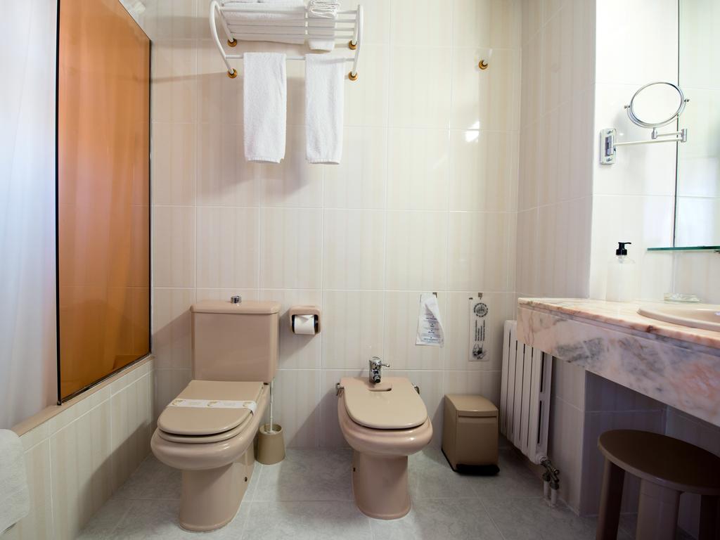 Placa Hotel 3*