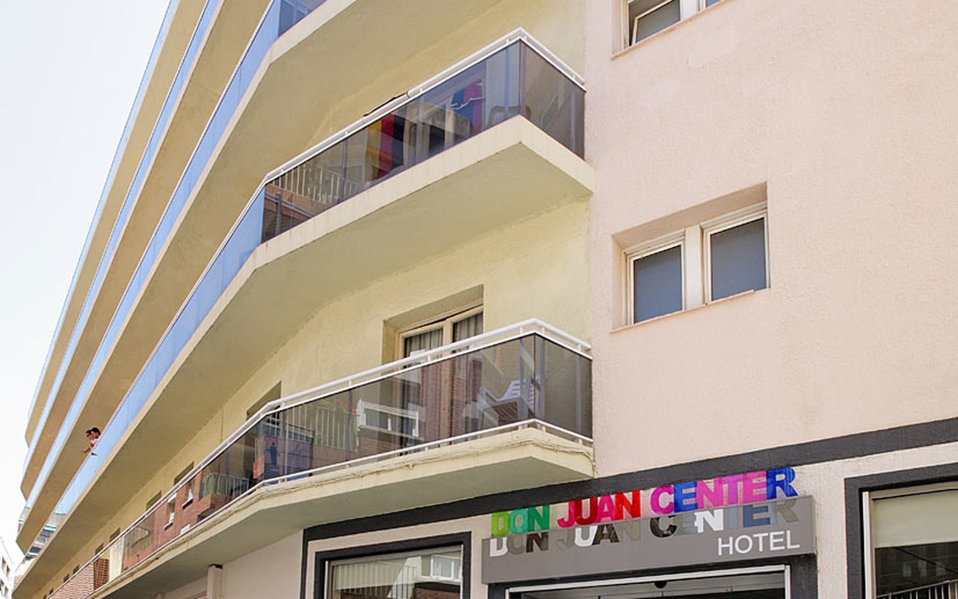 Don Juan Center 2*