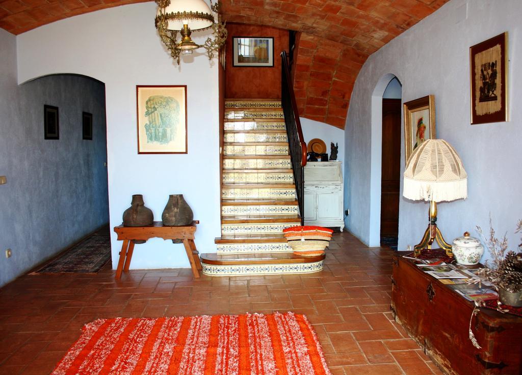 Mas Saris Peratallada