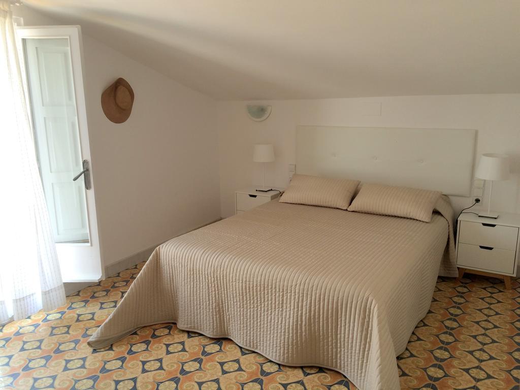 La Palmera, Terrace & Pool *
