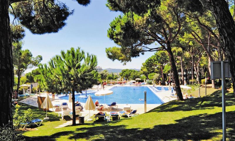 Ciutat De Palol Apartahotel 4*