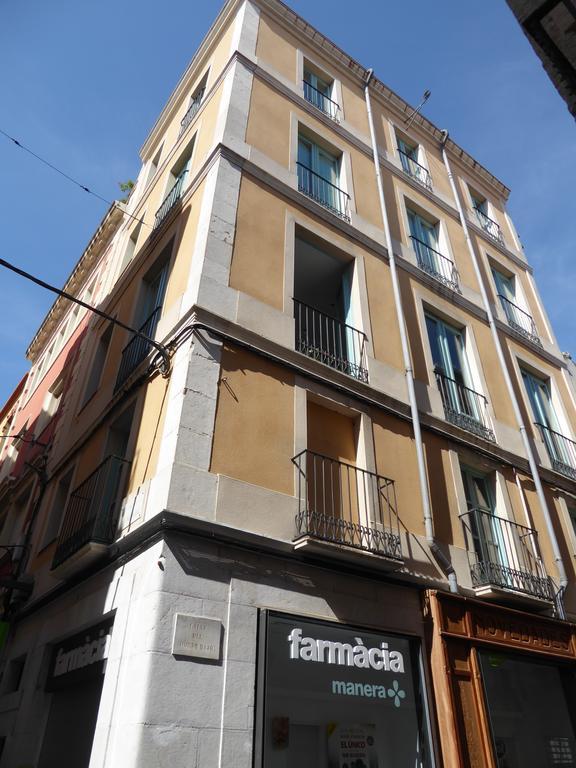 Apoteka * Figueres (Girona)