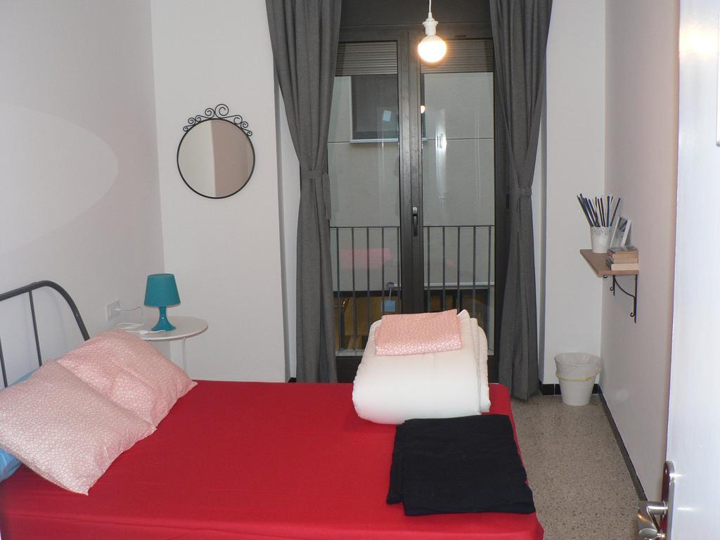 Hostel Figueres Bed and breakfast Figueras
