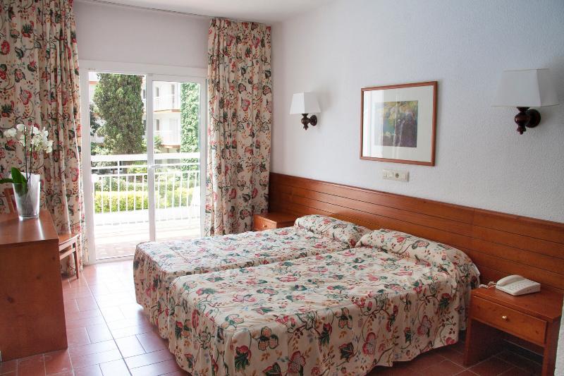 Hotel Garbi 3*