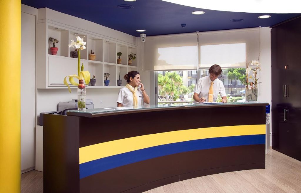 Aparthotel Comtat Sant Jordi 3*
