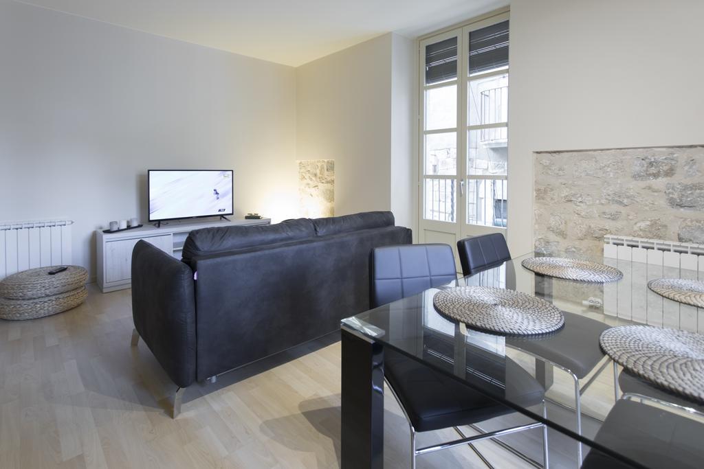 Bravissimo Cort Reial-2b Apartamento *