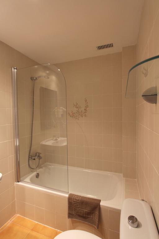 Apartment Residencial Super Stop *