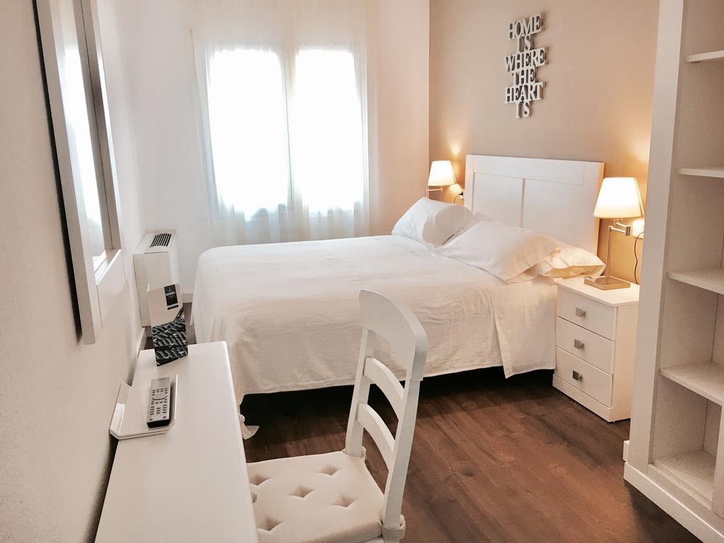 Hotel Carbonell Llanca