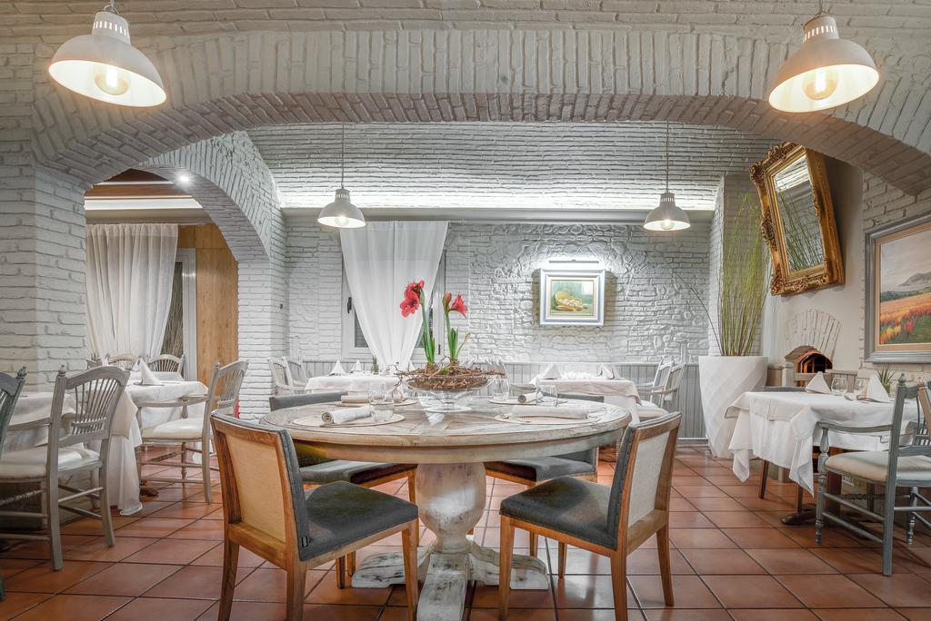 Hotel Pirineos By Pierre & Figueres (Girona)