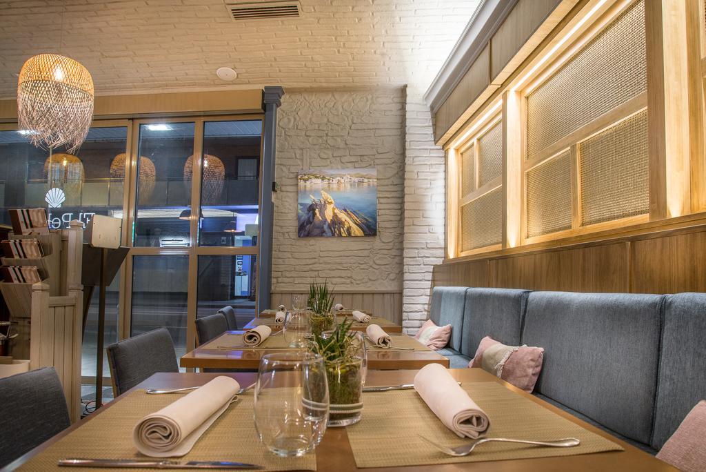 Pirineos By Pierre & Hotel